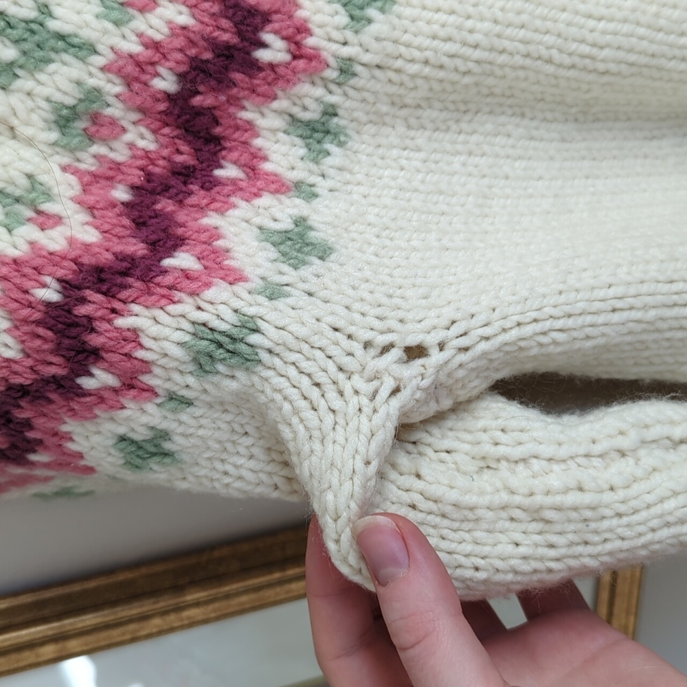 Beautiful Floral Vintage Handmade Floral Fair Isle Sweater - Picture 5 of 5